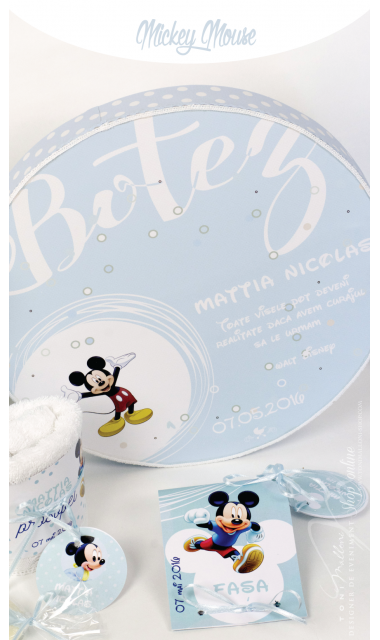 Trusou de botez brodat pentru baieti cu Mickey Mouse, Little man 13